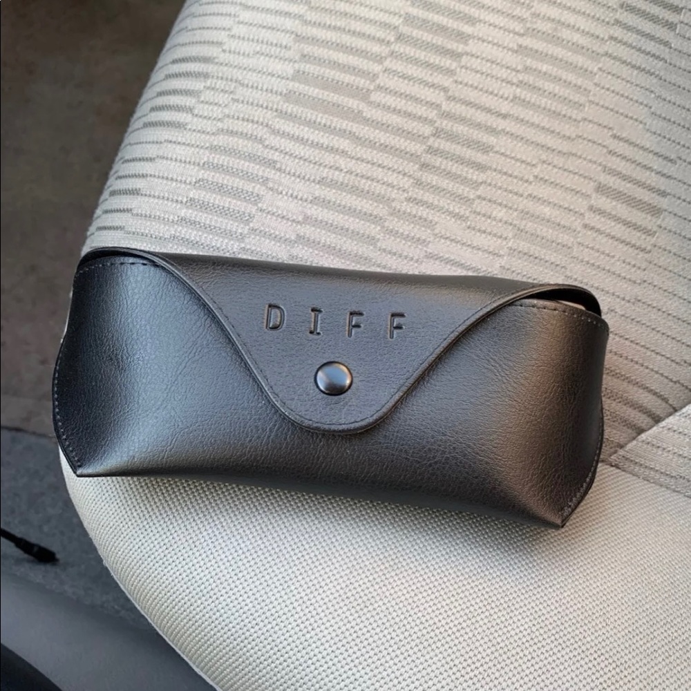 Diff Sunglasses - image 3